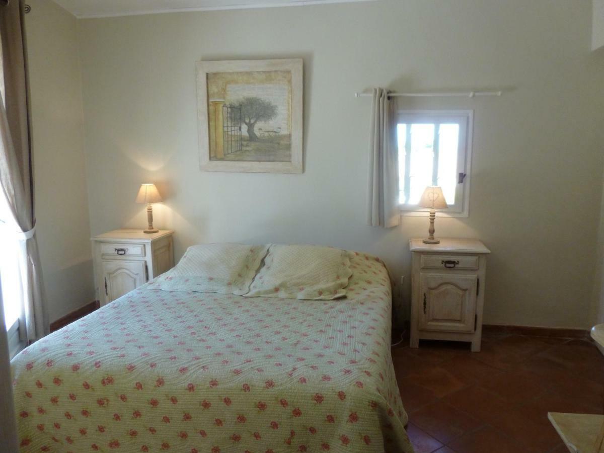 Les Chambres Des Taillades Les Taillades Екстериор снимка
